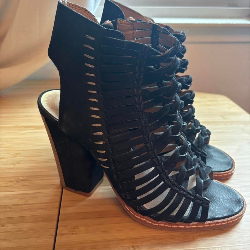 Dolce Vita Black Leather Woven sz 6 Gladiator Block Heel Sandals Cage Booties